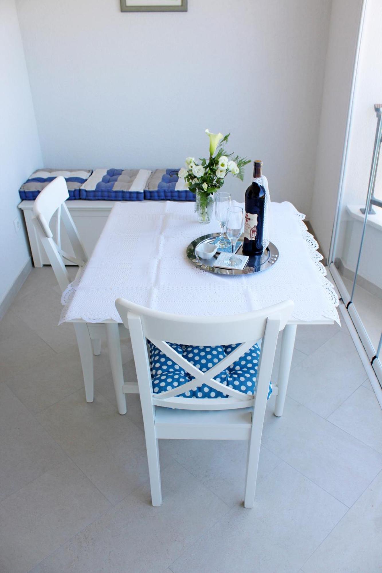 Apartments Adriona With Parking ماكارسكا الغرفة الصورة