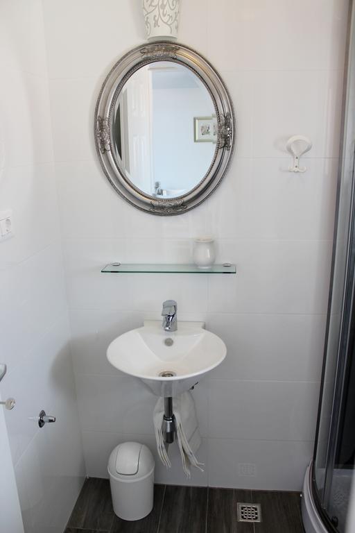 Apartments Adriona With Parking ماكارسكا المظهر الخارجي الصورة