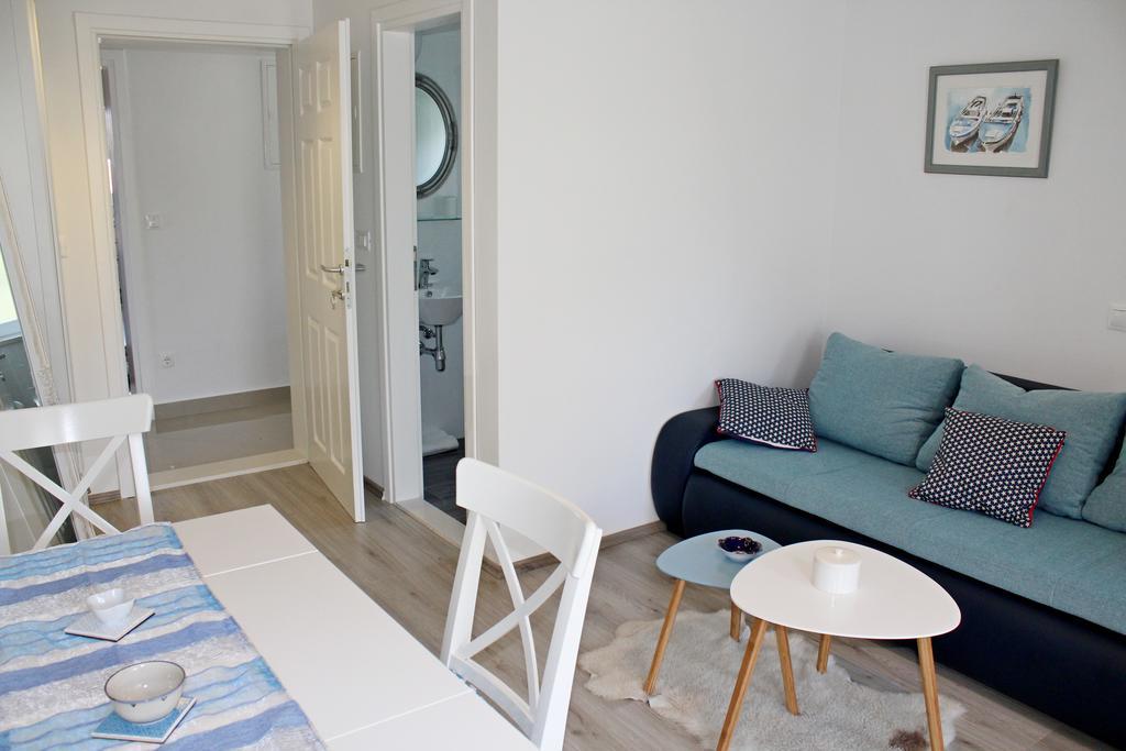 Apartments Adriona With Parking ماكارسكا المظهر الخارجي الصورة