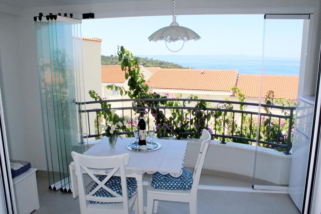 Apartments Adriona With Parking ماكارسكا المظهر الخارجي الصورة